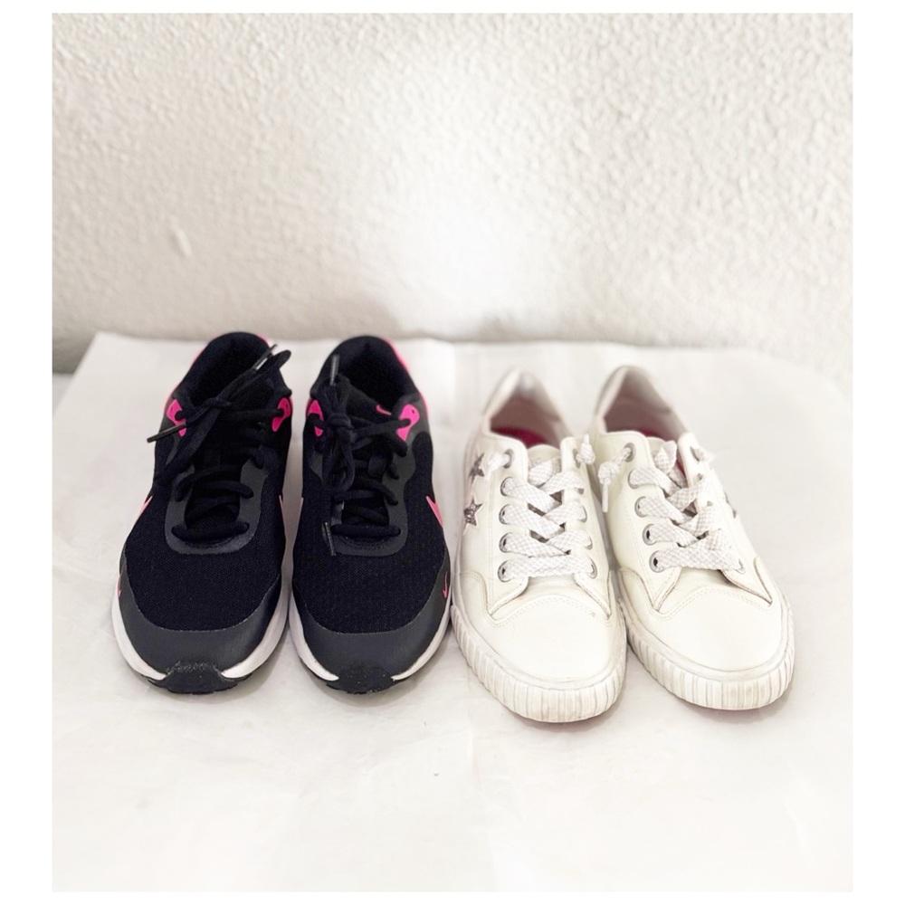 Nike Kids Sneakers - Black with Pink and White